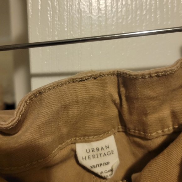 Beige / Brown / khaki Cargo Pants with detachable belt - Picture 3 of 4